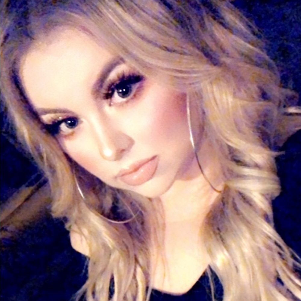 Meet your Posher, Brittany